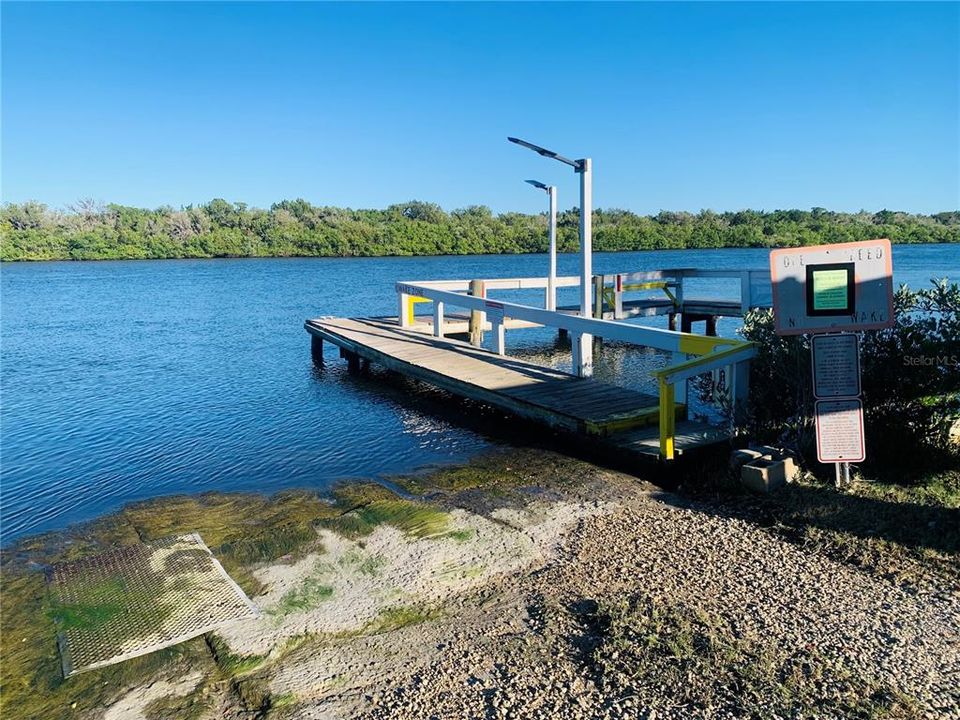 PRIVATE BOAT LAUNCH & FISHING PIER