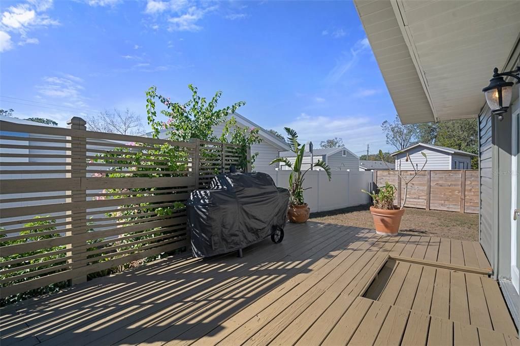 For Sale: $355,000 (3 beds, 2 baths, 1840 Square Feet)