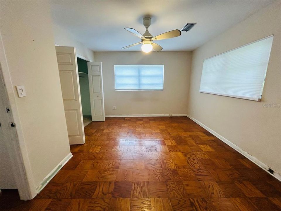 For Rent: $2,100 (3 beds, 2 baths, 1735 Square Feet)