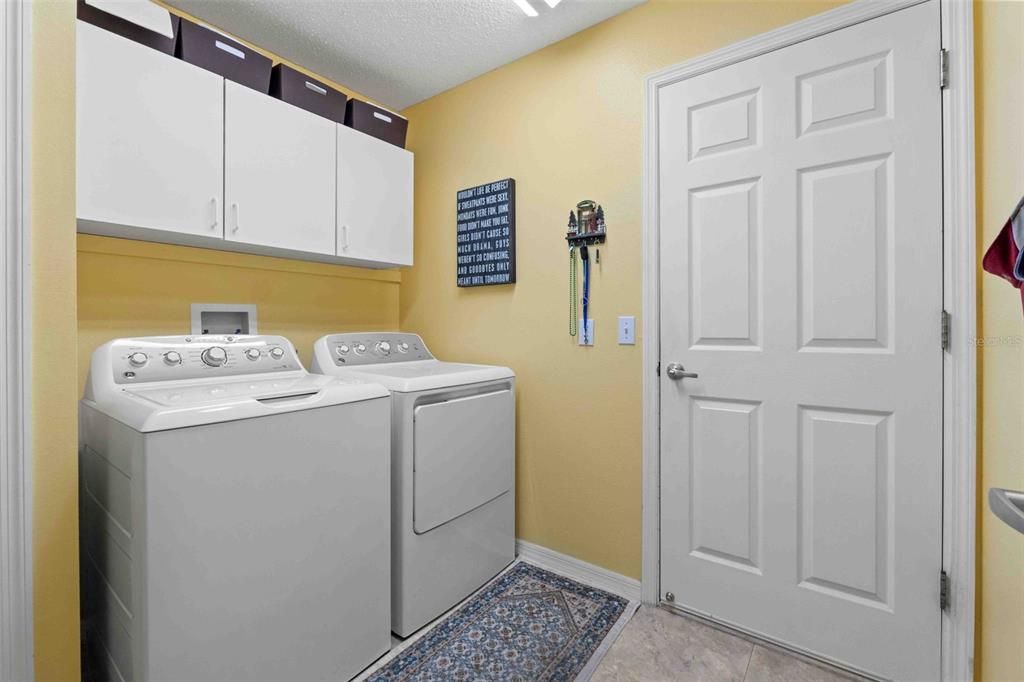 For Sale: $389,000 (2 beds, 2 baths, 1584 Square Feet)