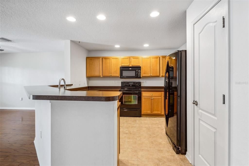 For Sale: $234,900 (2 beds, 2 baths, 1386 Square Feet)