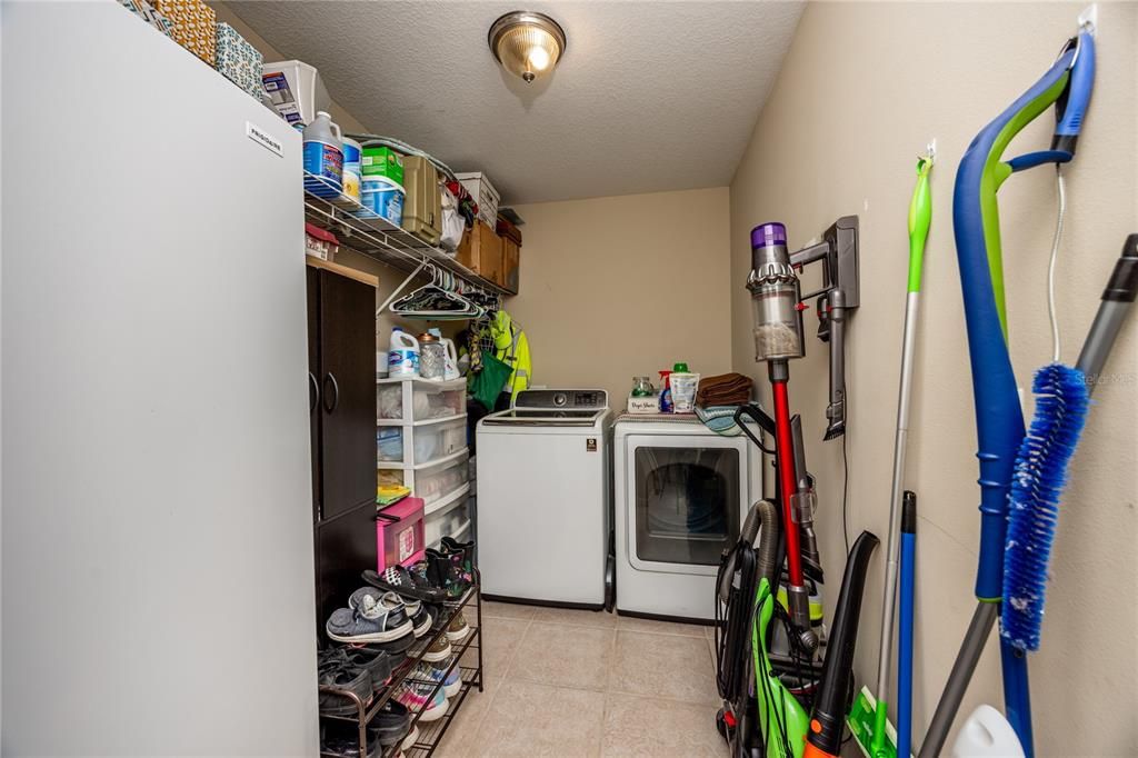 For Sale: $285,500 (3 beds, 2 baths, 1532 Square Feet)