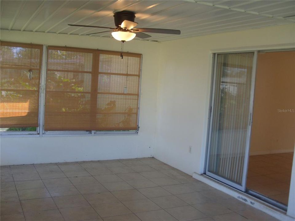 For Sale: $238,000 (2 beds, 2 baths, 1241 Square Feet)