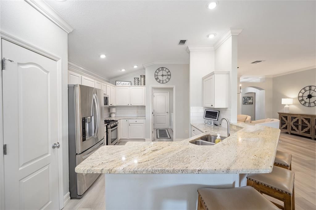 The neutral granite blends into the rest of the room