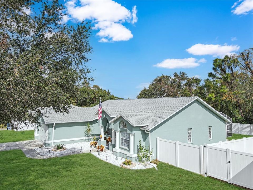 For Sale: $410,000 (3 beds, 2 baths, 1646 Square Feet)