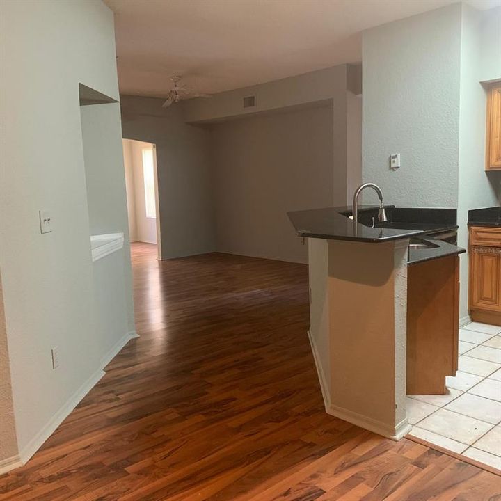 For Rent: $1,995 (3 beds, 2 baths, 1340 Square Feet)