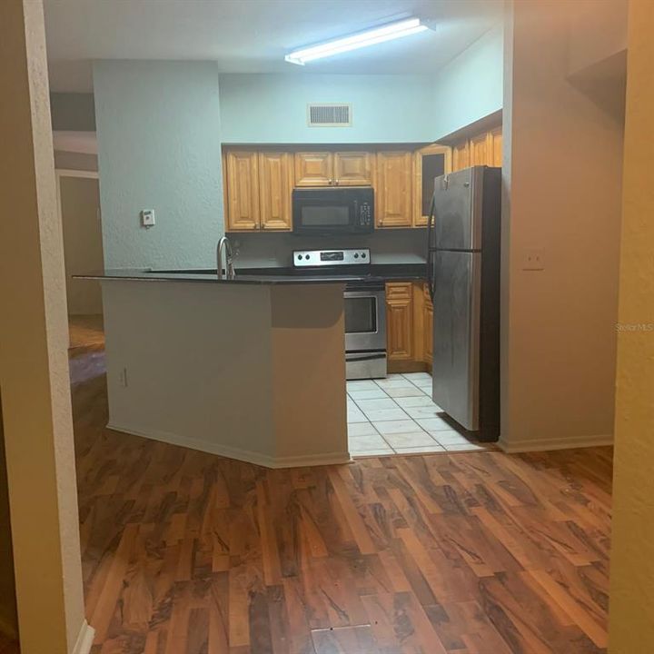 For Rent: $1,995 (3 beds, 2 baths, 1340 Square Feet)