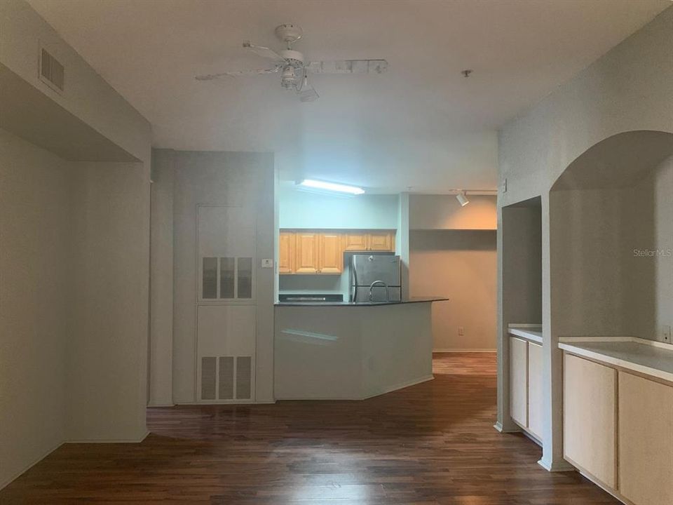 For Rent: $1,995 (3 beds, 2 baths, 1340 Square Feet)