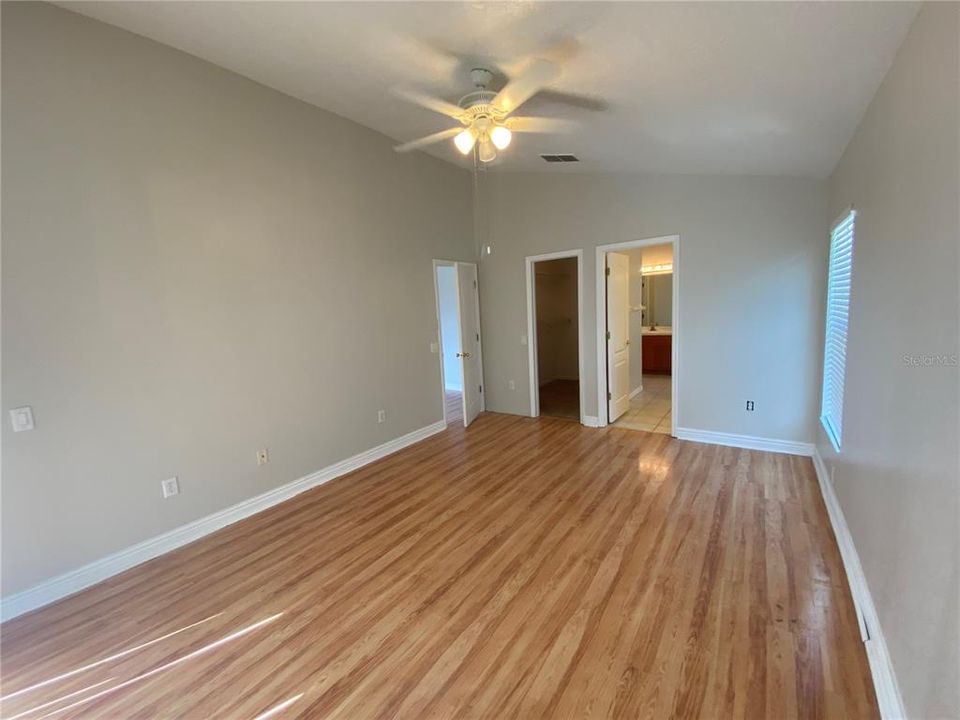 For Rent: $2,100 (3 beds, 2 baths, 1640 Square Feet)