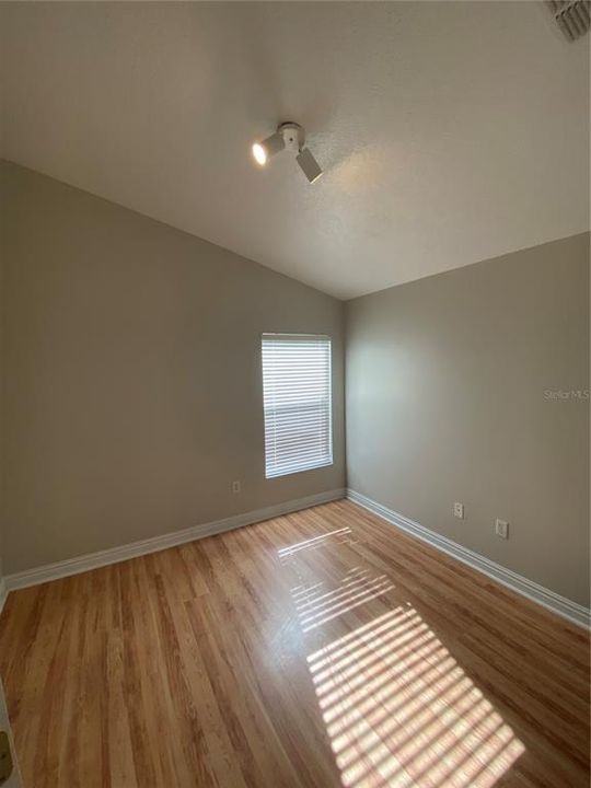 For Rent: $2,100 (3 beds, 2 baths, 1640 Square Feet)