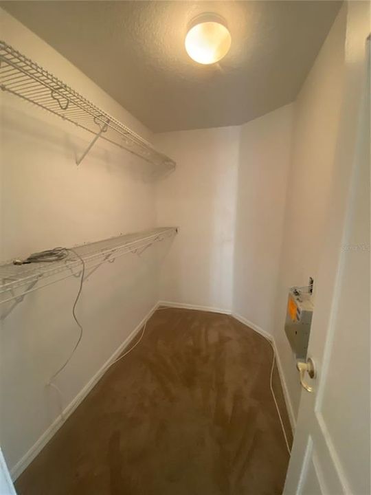 For Rent: $2,100 (3 beds, 2 baths, 1640 Square Feet)