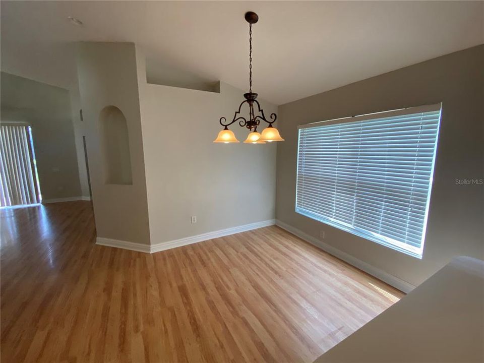 For Rent: $2,100 (3 beds, 2 baths, 1640 Square Feet)