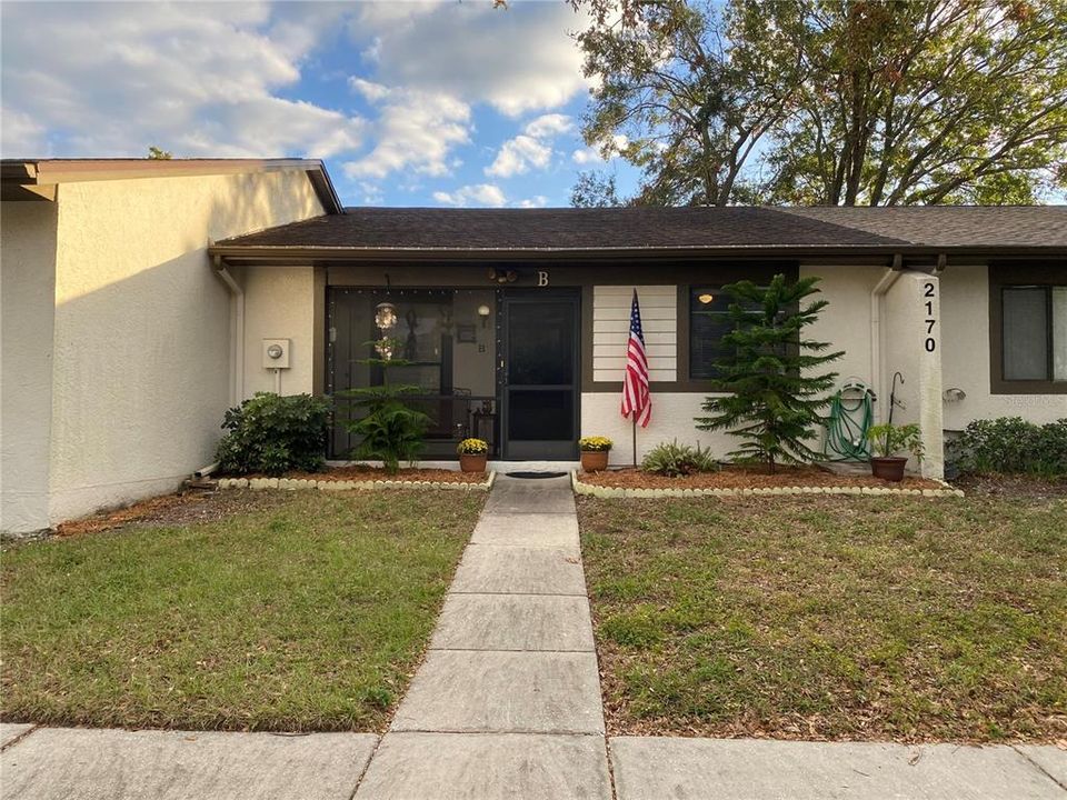 Active With Contract: $249,000 (2 beds, 2 baths, 1030 Square Feet)