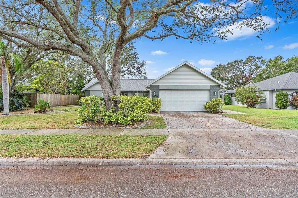 For Sale: $435,000 (3 beds, 2 baths, 1572 Square Feet)