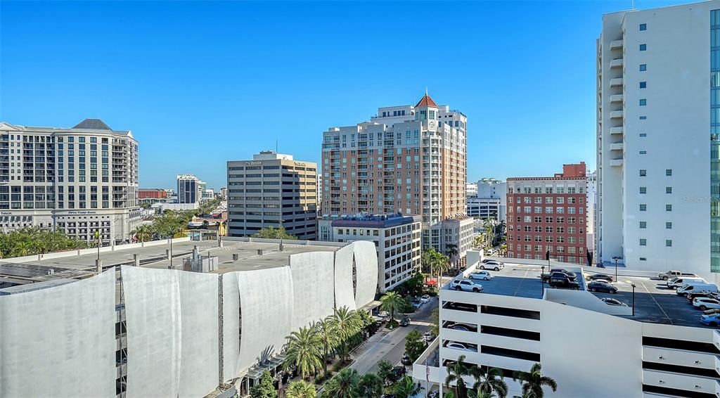 For Sale: $1,629,000 (3 beds, 2 baths, 1901 Square Feet)