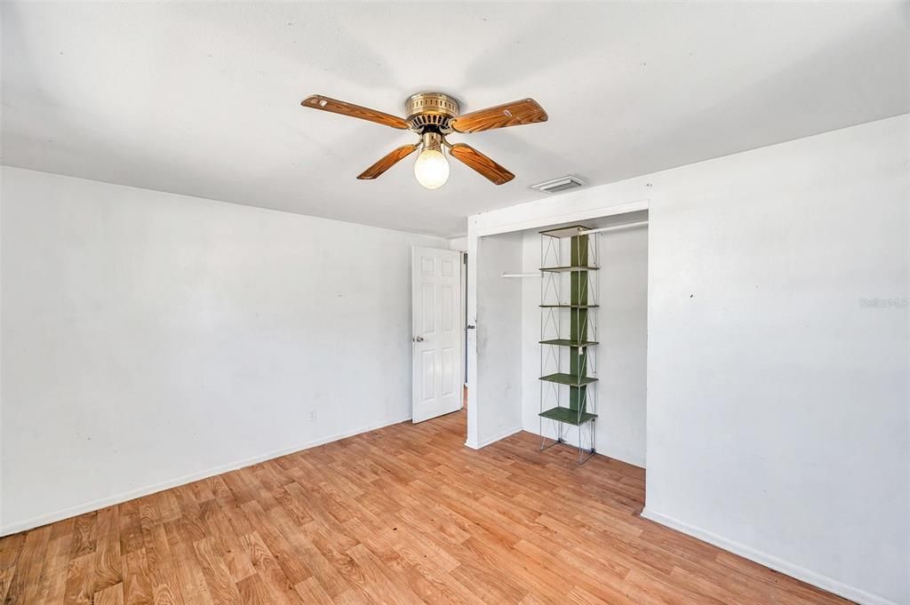 For Sale: $249,000 (3 beds, 1 baths, 974 Square Feet)