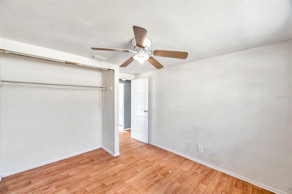 For Sale: $249,000 (3 beds, 1 baths, 974 Square Feet)