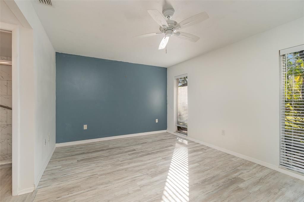 For Sale: $229,900 (2 beds, 2 baths, 1154 Square Feet)