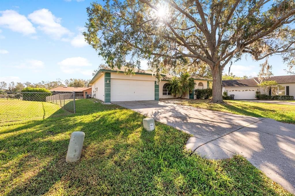 For Sale: $315,000 (3 beds, 2 baths, 1393 Square Feet)