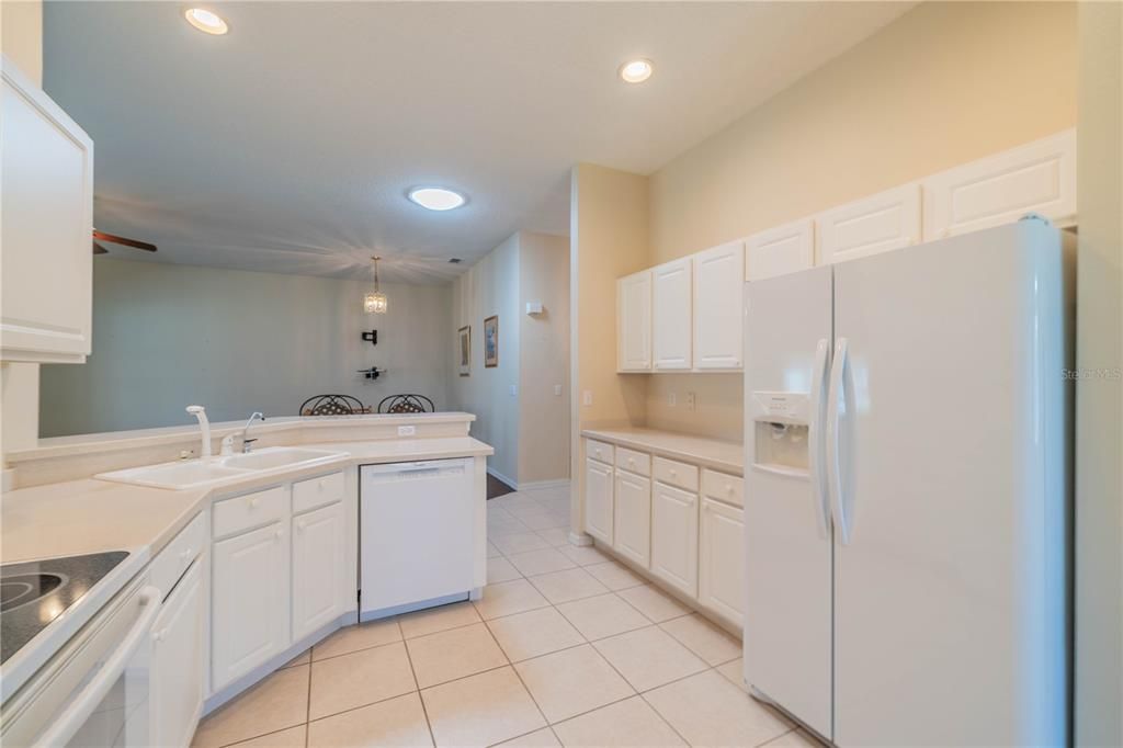 For Sale: $260,000 (2 beds, 2 baths, 1435 Square Feet)