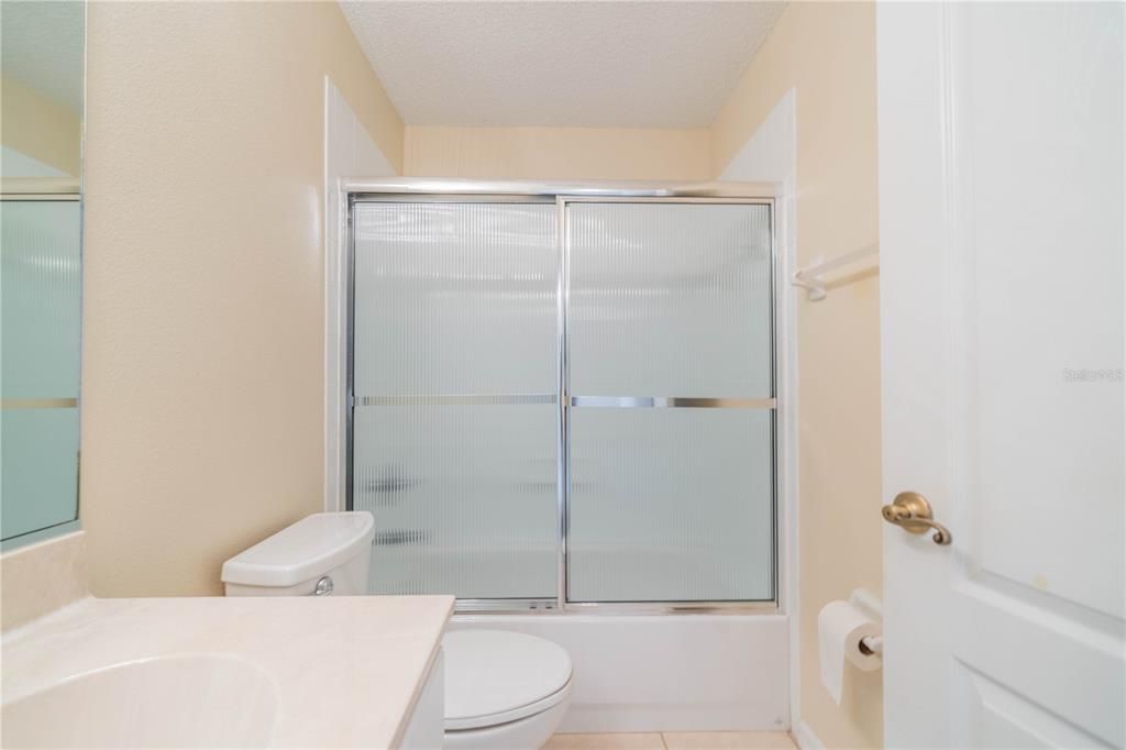 For Sale: $260,000 (2 beds, 2 baths, 1435 Square Feet)