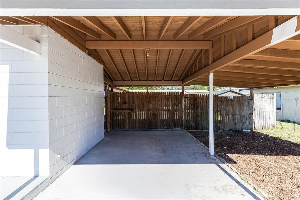 CARPORT