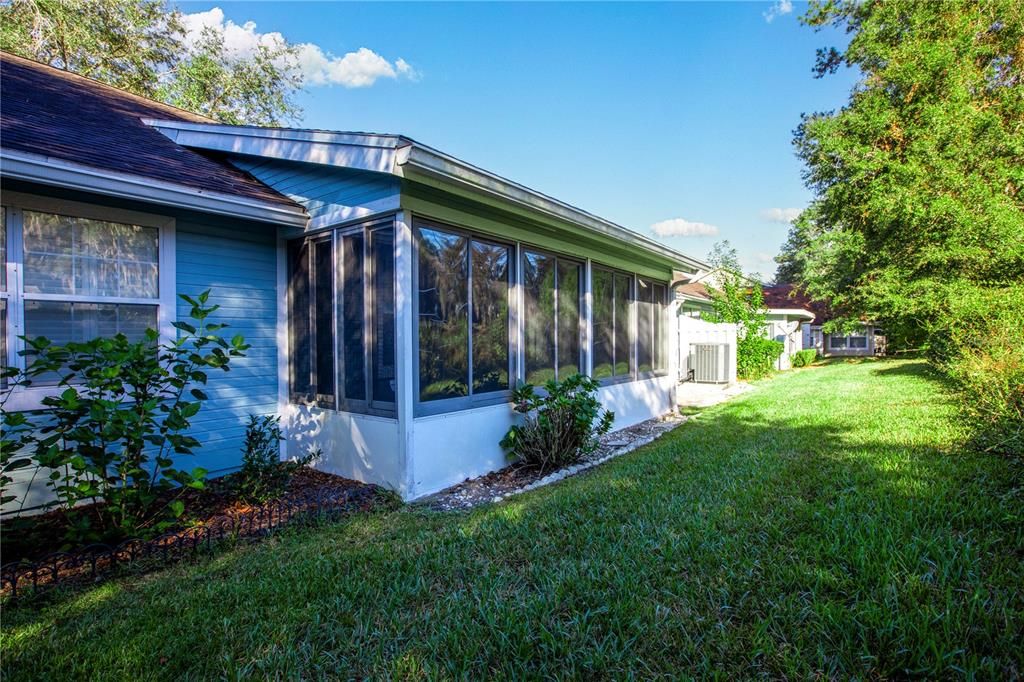 For Sale: $254,900 (3 beds, 2 baths, 1558 Square Feet)