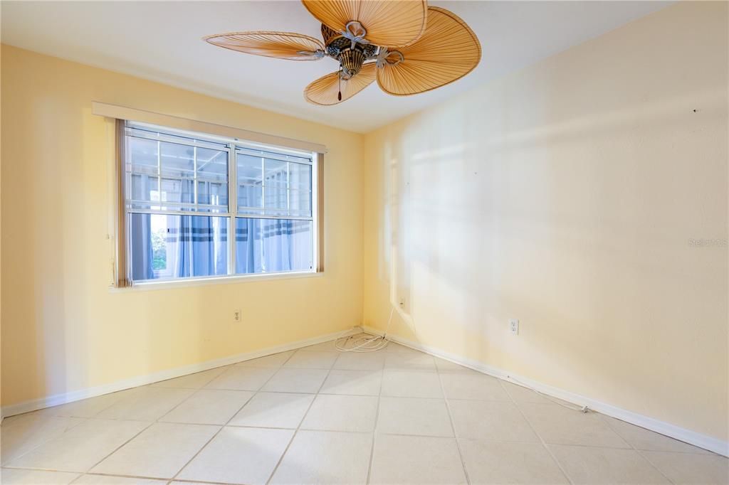 For Sale: $254,900 (3 beds, 2 baths, 1558 Square Feet)