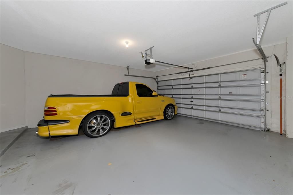 3 Car Garage