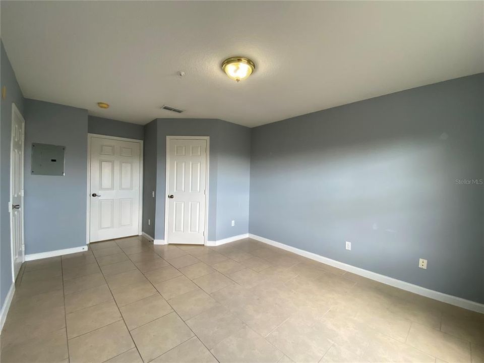 For Rent: $1,650 (2 beds, 2 baths, 1045 Square Feet)