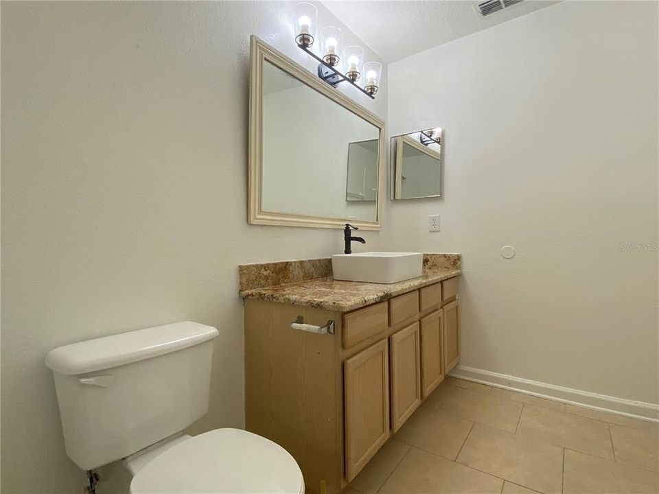 For Rent: $1,650 (2 beds, 2 baths, 1045 Square Feet)