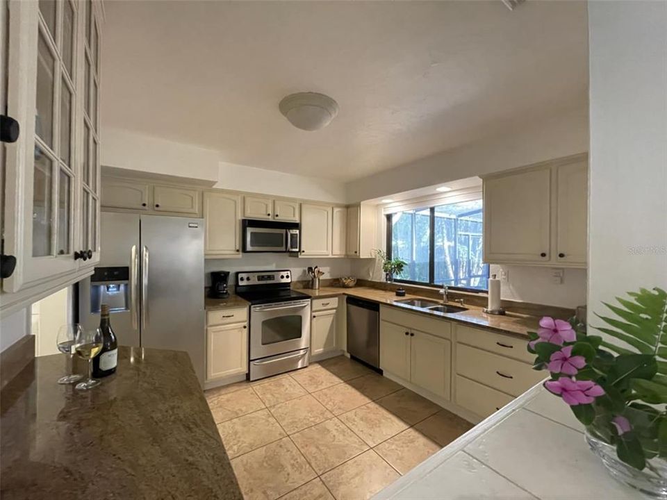 For Sale: $1,325,000 (4 beds, 2 baths, 2146 Square Feet)