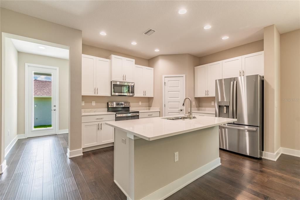 For Sale: $687,800 (3 beds, 2 baths, 1753 Square Feet)