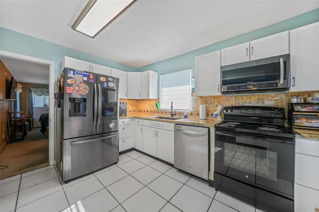 For Sale: $379,900 (3 beds, 1 baths, 1440 Square Feet)