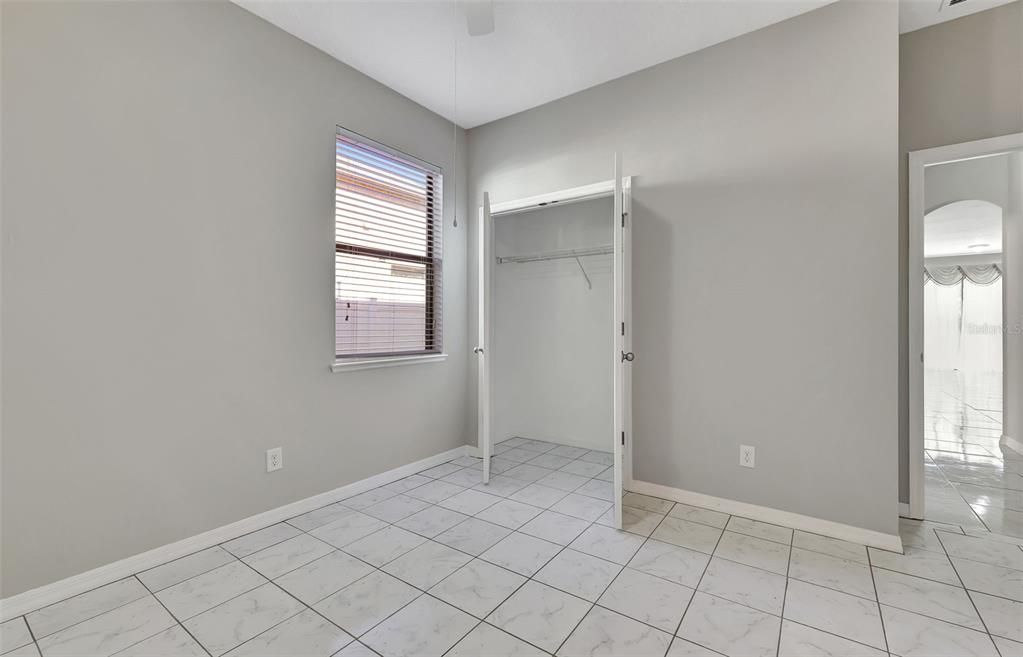 For Sale: $325,000 (4 beds, 2 baths, 1702 Square Feet)