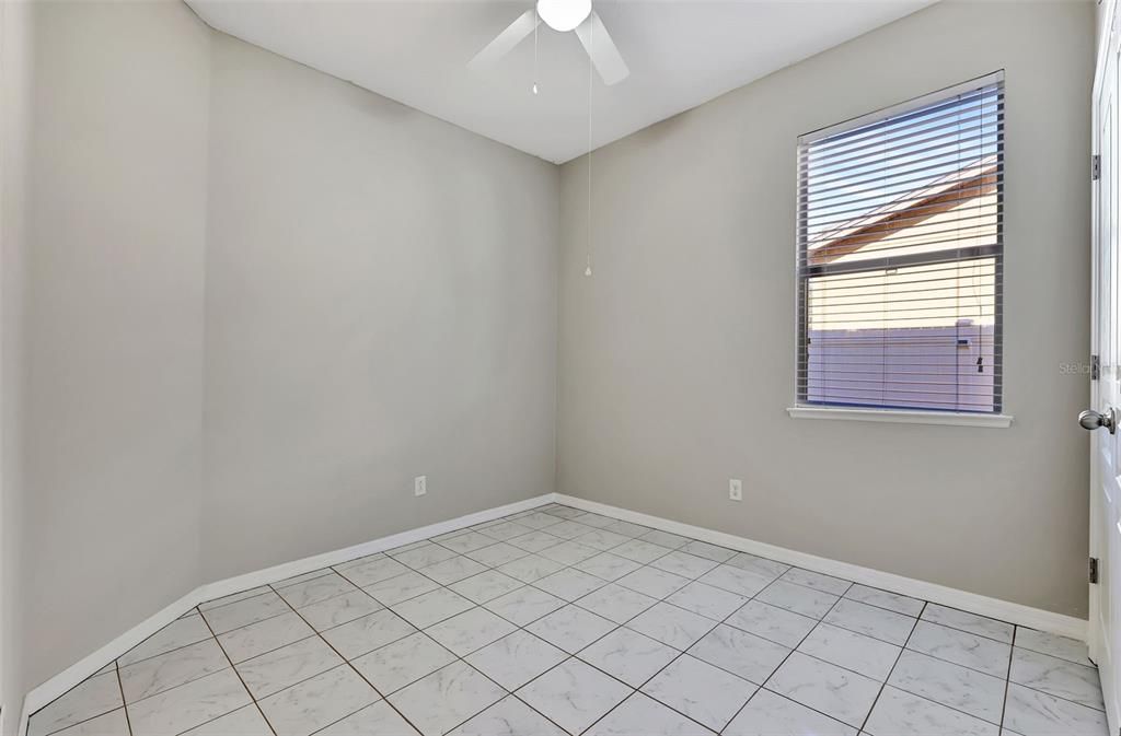 For Sale: $325,000 (4 beds, 2 baths, 1702 Square Feet)