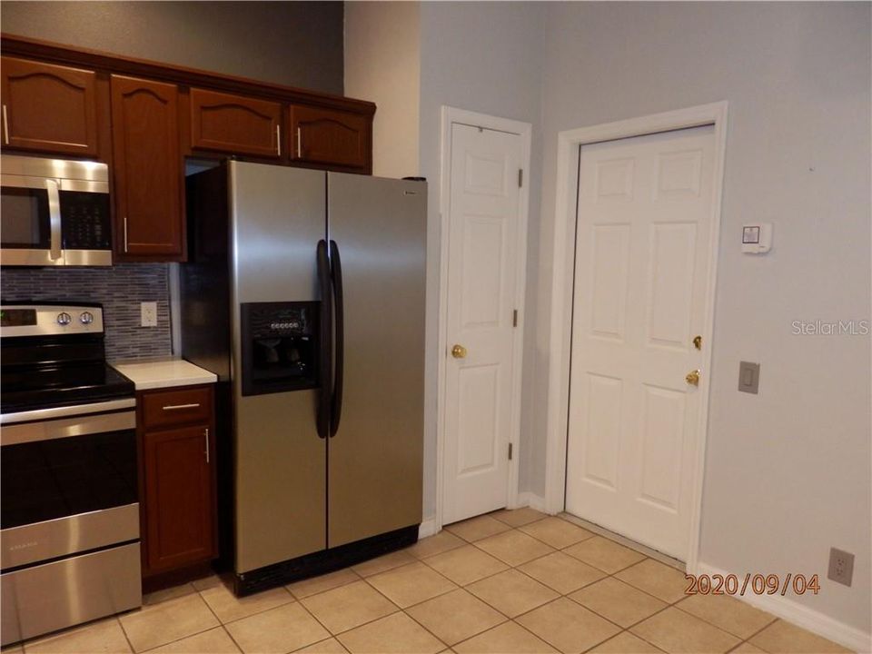 For Rent: $2,500 (2 beds, 2 baths, 1269 Square Feet)