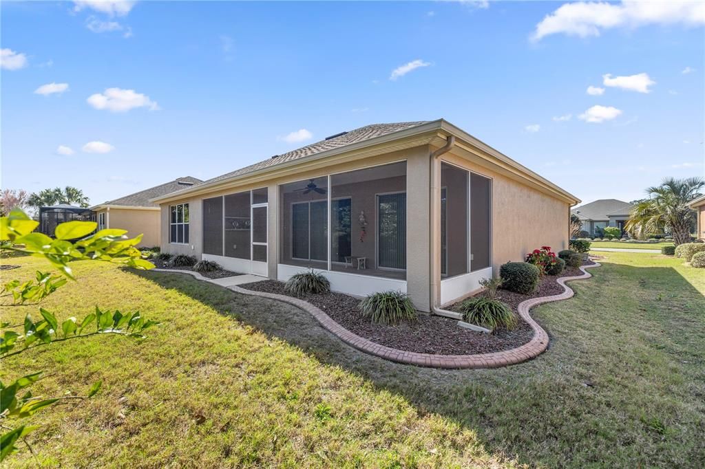 For Sale: $399,000 (3 beds, 2 baths, 1958 Square Feet)