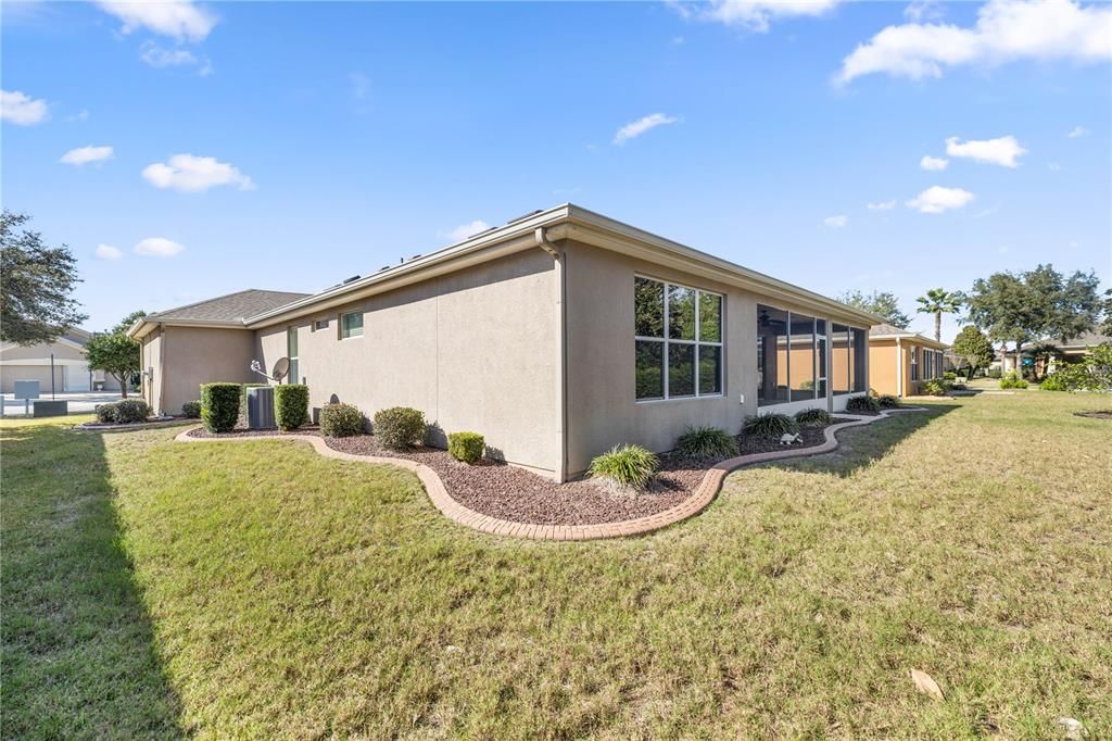 For Sale: $399,000 (3 beds, 2 baths, 1958 Square Feet)