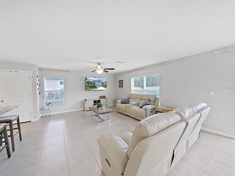 For Sale: $459,000 (4 beds, 2 baths, 2328 Square Feet)