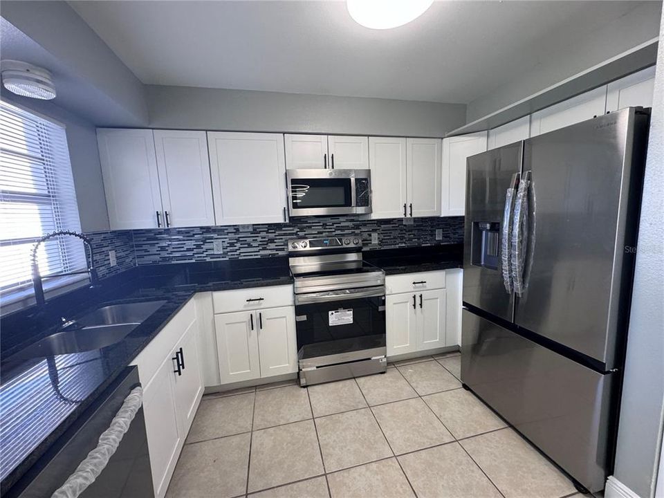 For Sale: $279,700 (4 beds, 2 baths, 1420 Square Feet)