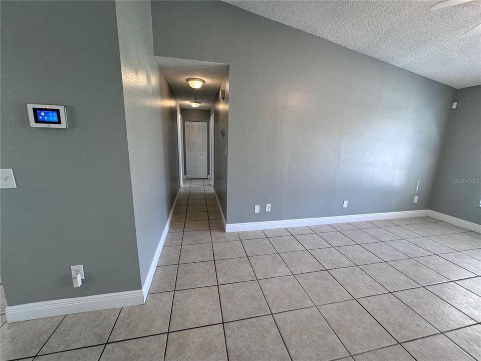 For Sale: $279,700 (4 beds, 2 baths, 1420 Square Feet)