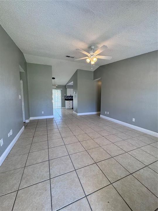 For Sale: $279,700 (4 beds, 2 baths, 1420 Square Feet)