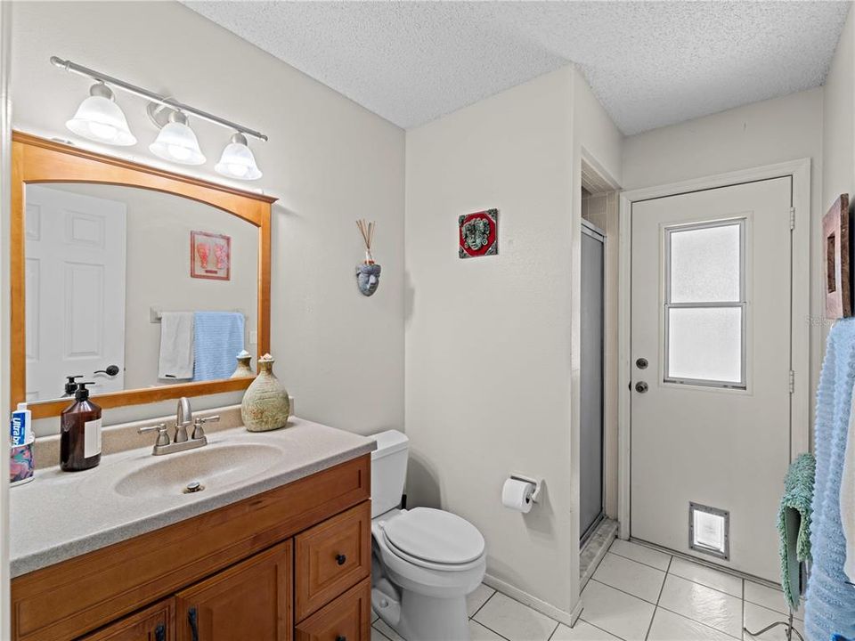 For Sale: $324,900 (2 beds, 2 baths, 1356 Square Feet)