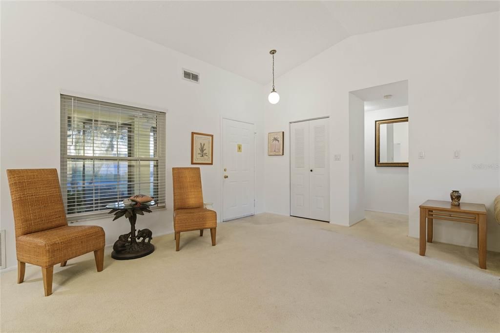 Active With Contract: $345,000 (2 beds, 2 baths, 1260 Square Feet)