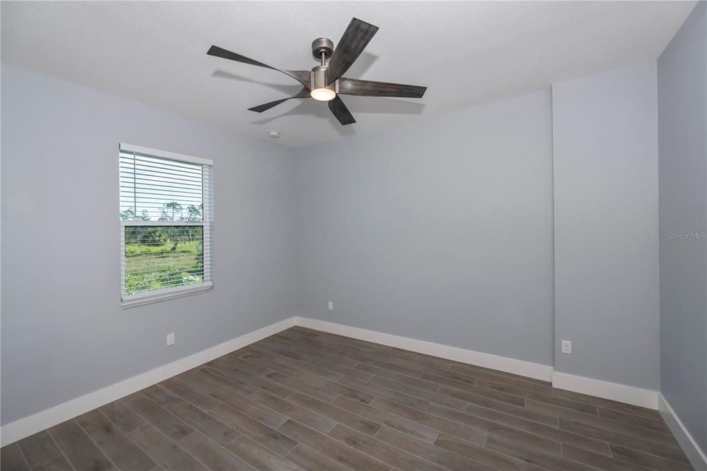 For Sale: $579,500 (3 beds, 2 baths, 1903 Square Feet)