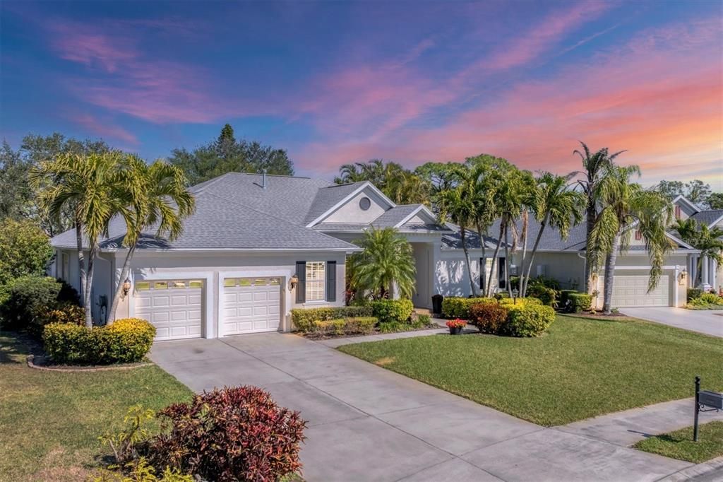 Recently Sold: $969,000 (3 beds, 3 baths, 2498 Square Feet)