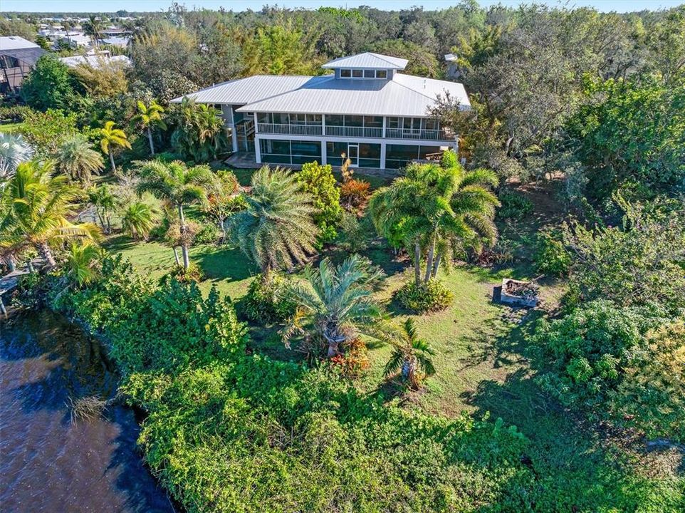 For Sale: $1,700,000 (4 beds, 2 baths, 3744 Square Feet)