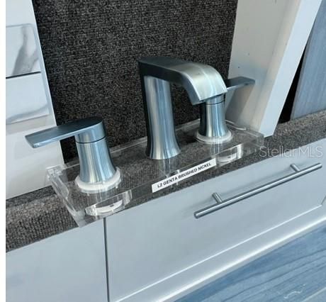 Design selections - Bath faucets