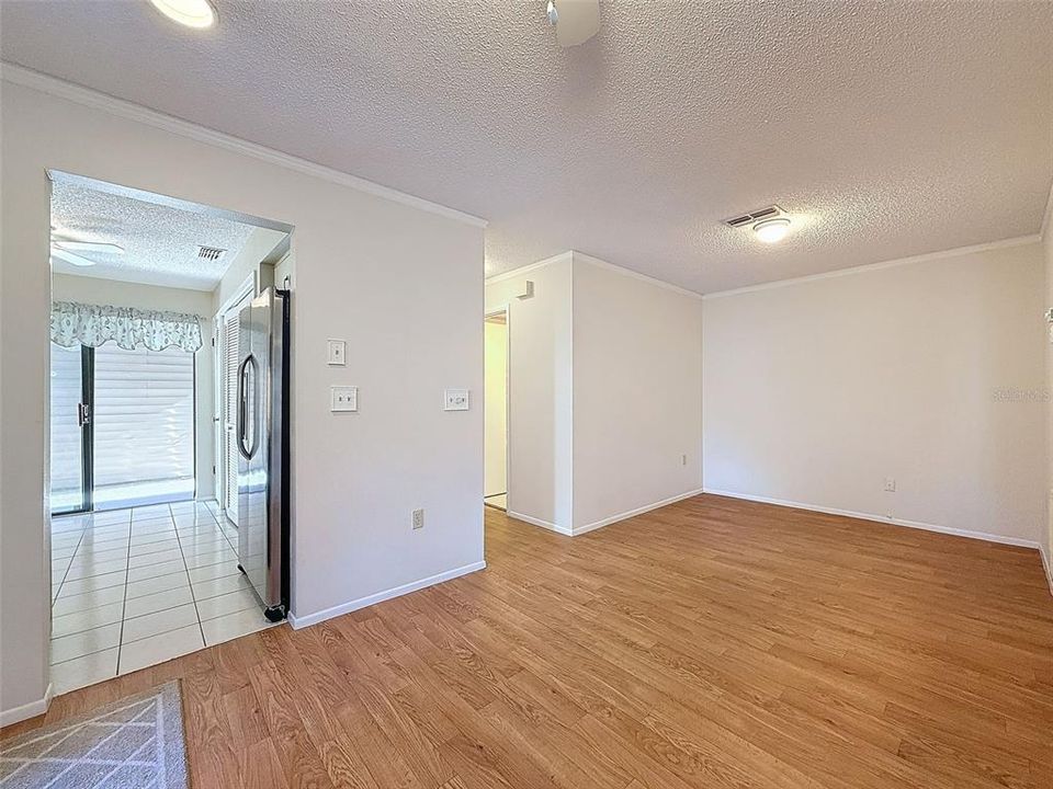 For Sale: $167,500 (2 beds, 2 baths, 1144 Square Feet)